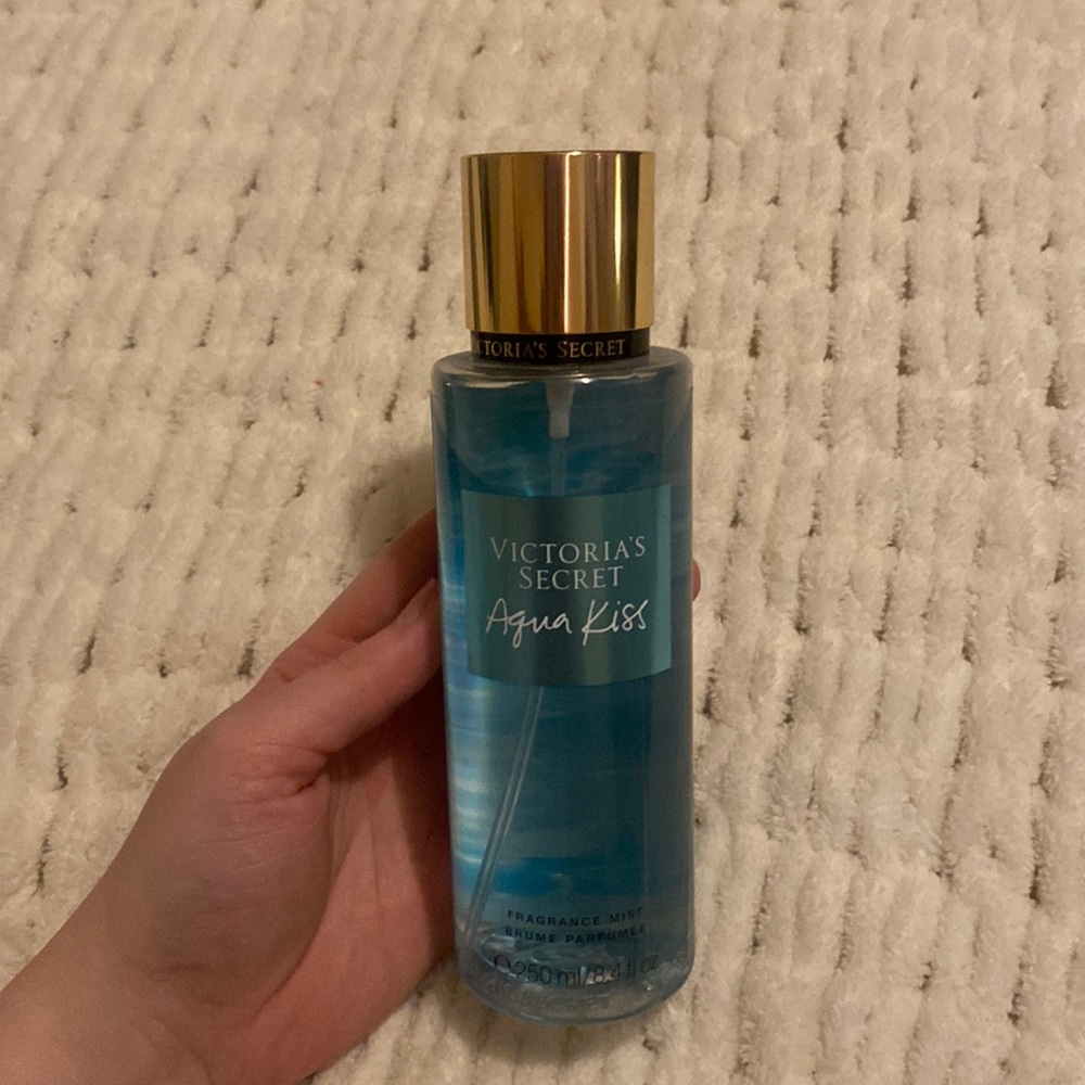 Aqua Kiss Victoria Secret